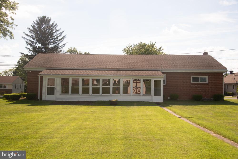 1532 Sandhill Road Lebanon, PA 17046 - Photo 15 of 22 Gallery Image 15