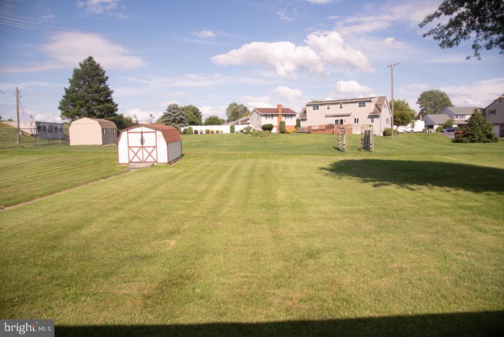 1532 Sandhill Road Lebanon, PA 17046 - Photo 17 of 22 Gallery Image 17
