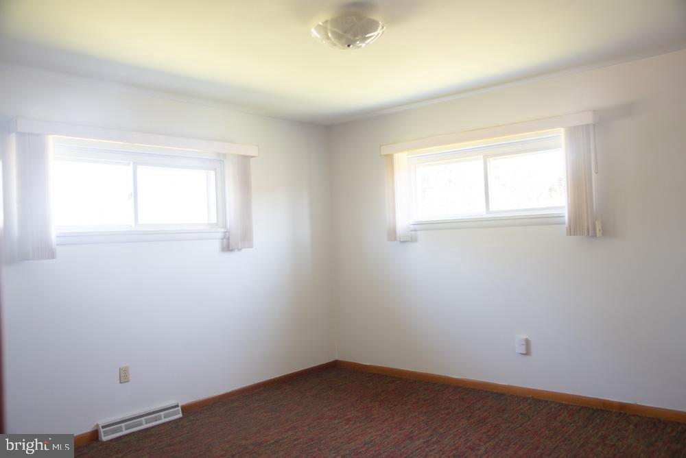 1532 Sandhill Road Lebanon, PA 17046 - Photo 9 of 22 Gallery Image 9
