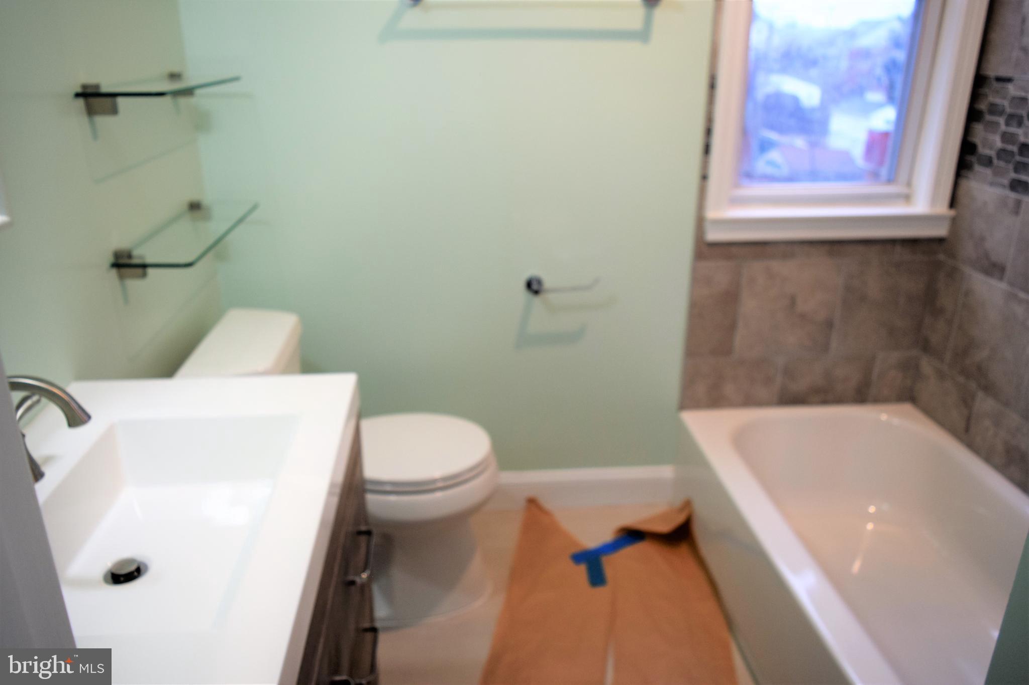 2003 Brighton Road Hyattsville, MD 20782 - Photo 15 of 27 Upper level Full Bathroom