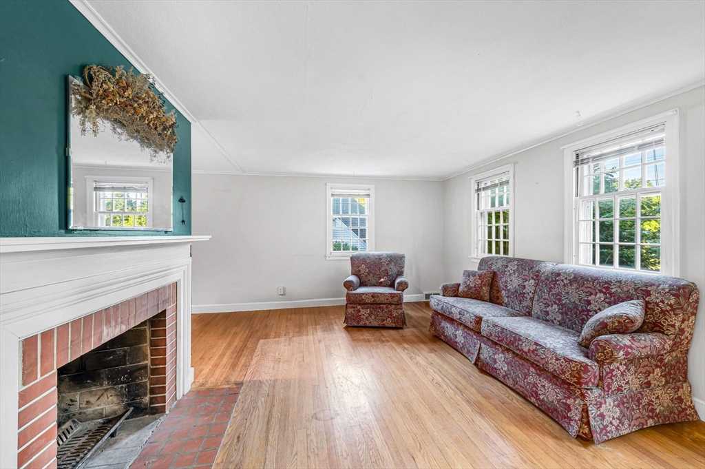 544 Springfield Street Wilbraham, MA 01095 - Photo 13 of 29