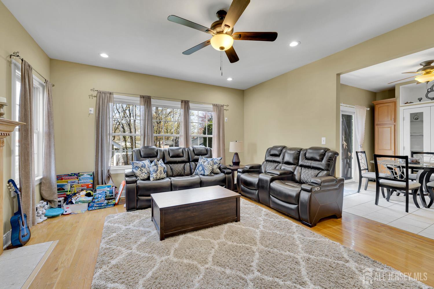 29 Tower Road Edison, NJ 08820 - Photo 12 of 49