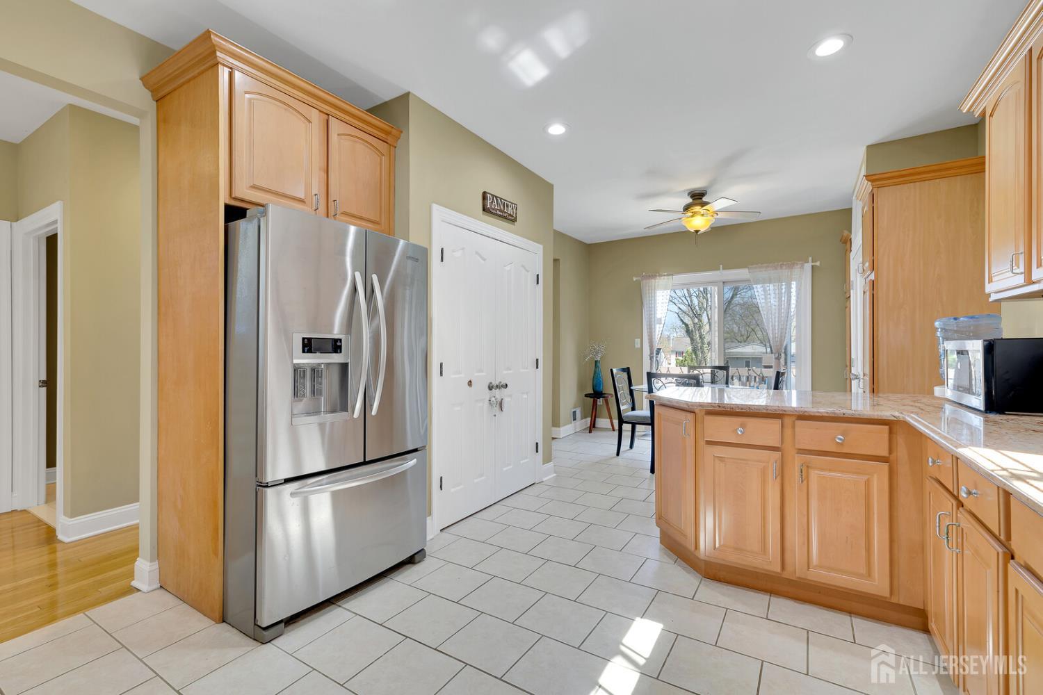 29 Tower Road Edison, NJ 08820 - Photo 20 of 49