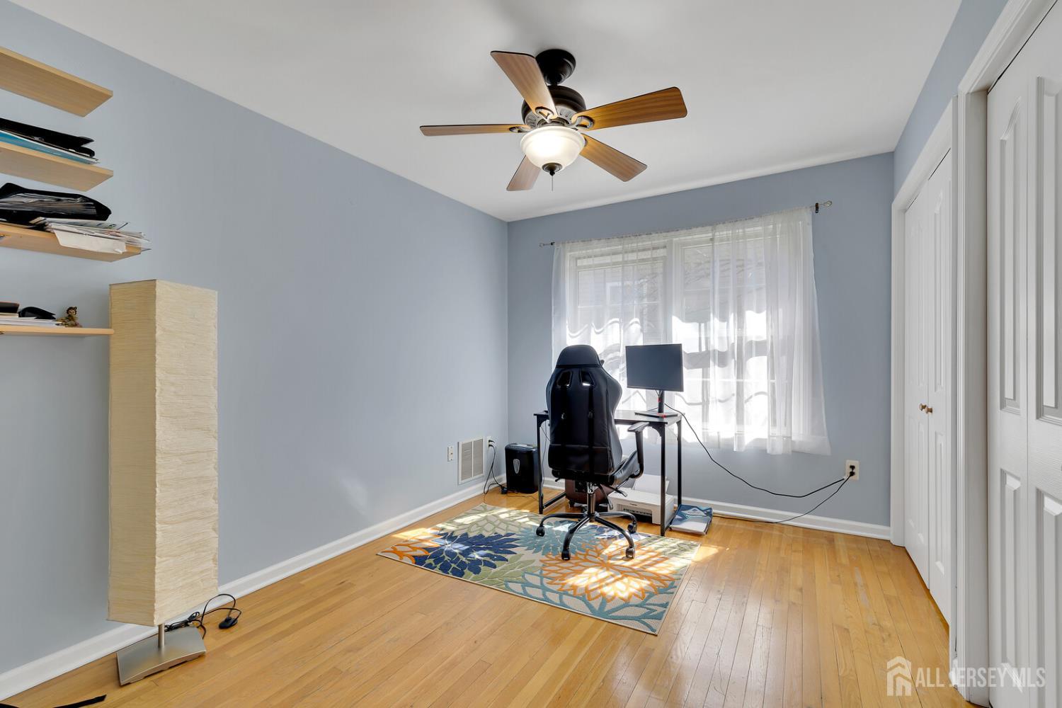 29 Tower Road Edison, NJ 08820 - Photo 31 of 49