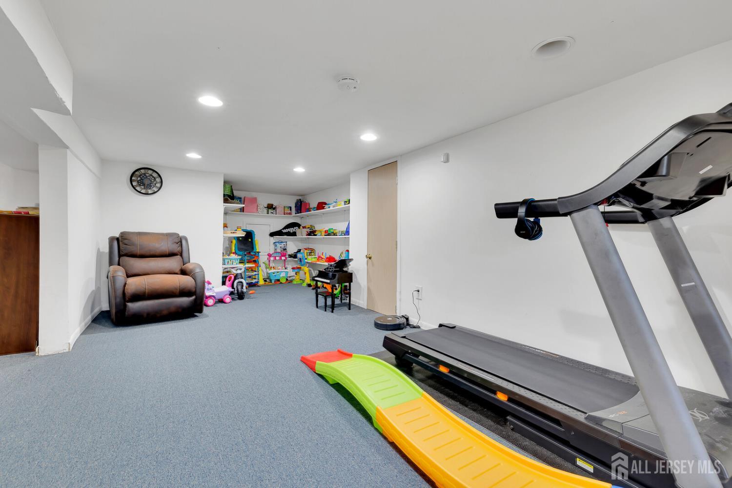 29 Tower Road Edison, NJ 08820 - Photo 39 of 49