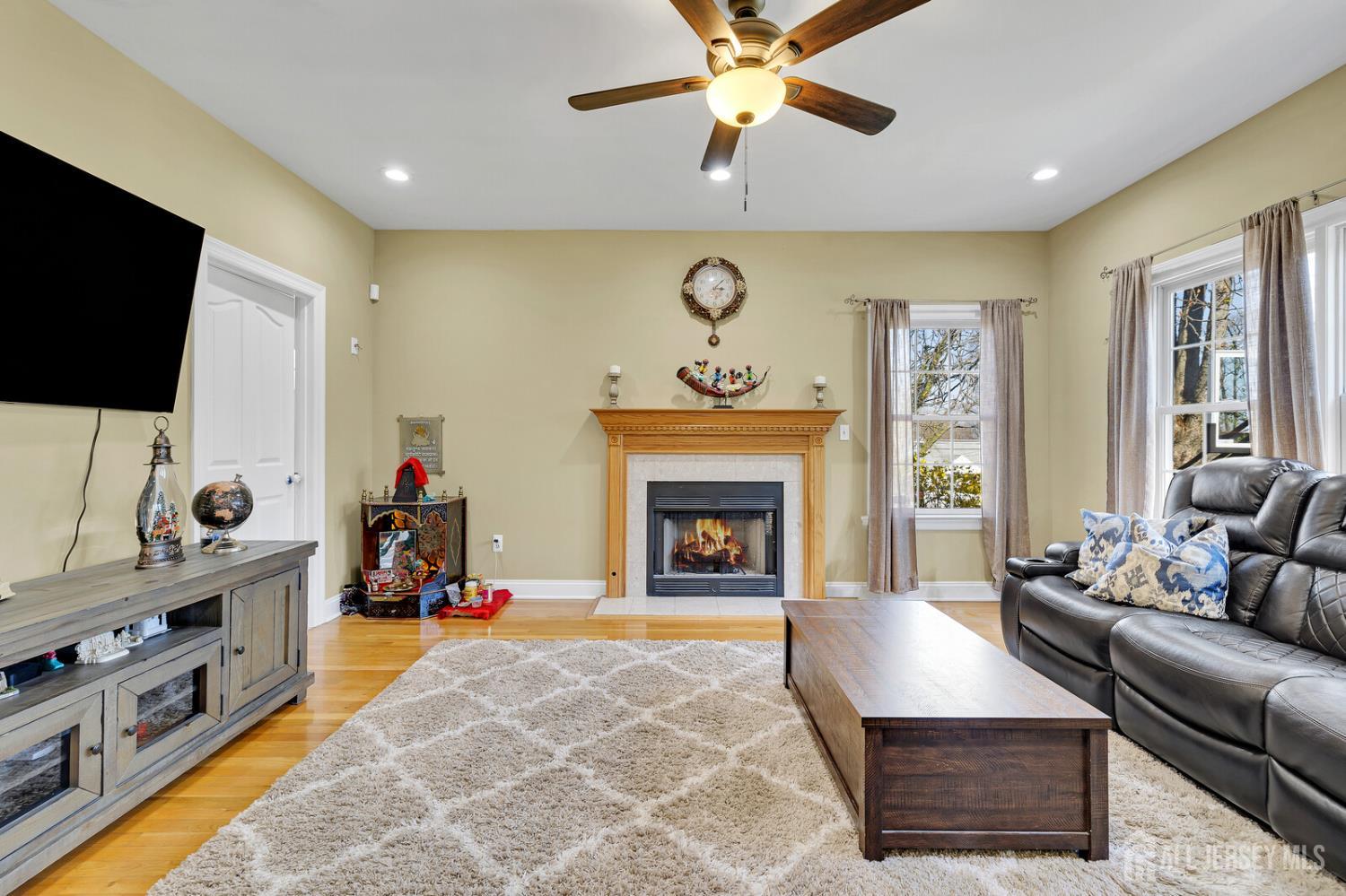 29 Tower Road Edison, NJ 08820 - Photo 10 of 49