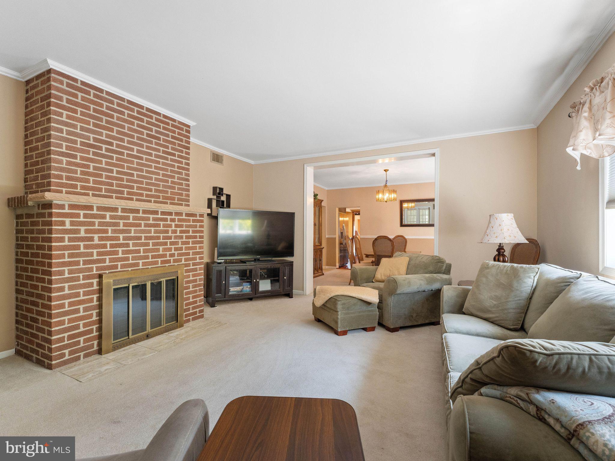 53 South New Middletown Road Media, PA 19063 - Photo 5 of 56