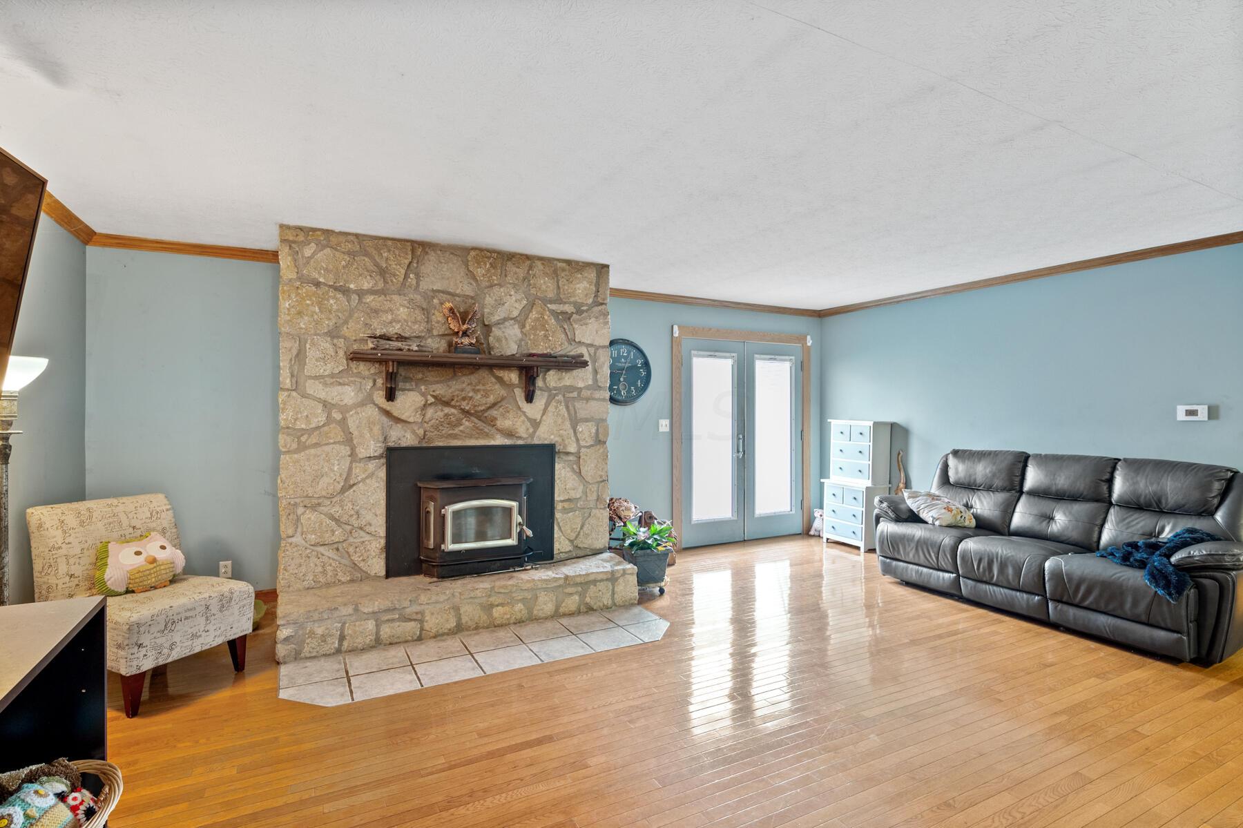 60 Penry Road Delaware, OH 43015 - Photo 5 of 50 Living Room
