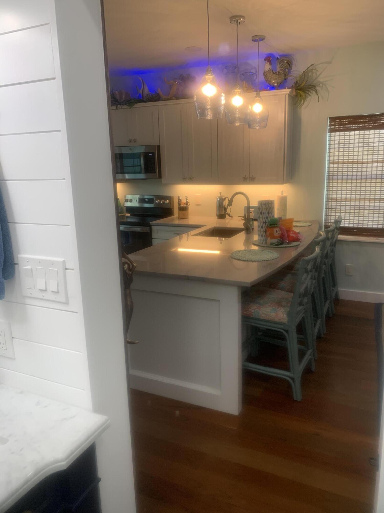 1002 Thomas Street Key West, FL 33040 - Photo 6 of 19 IMG_6860