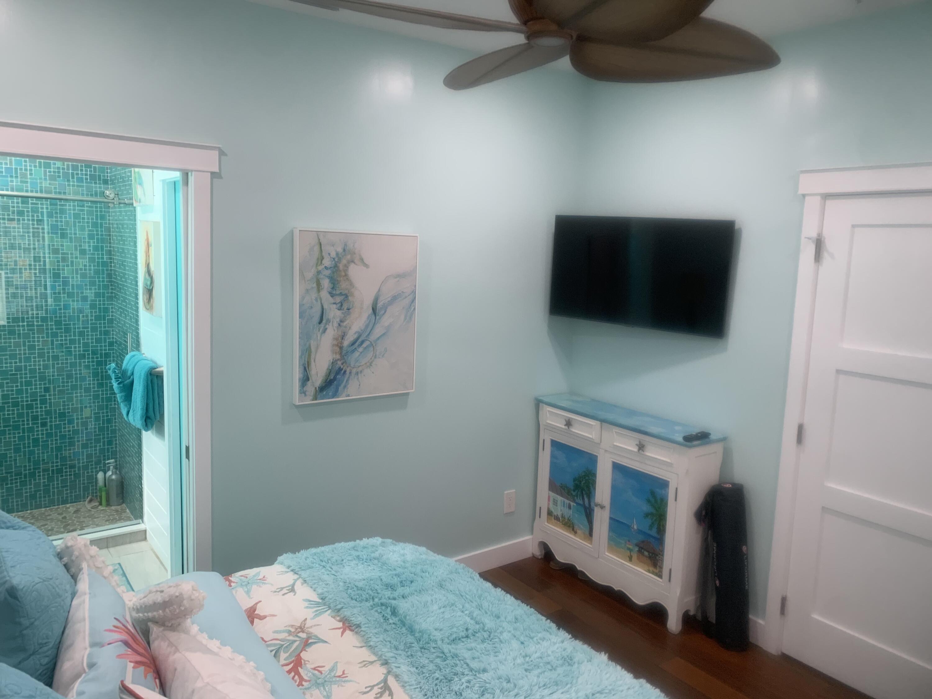 1002 Thomas Street Key West, FL 33040 - Photo 10 of 19 IMG_6837