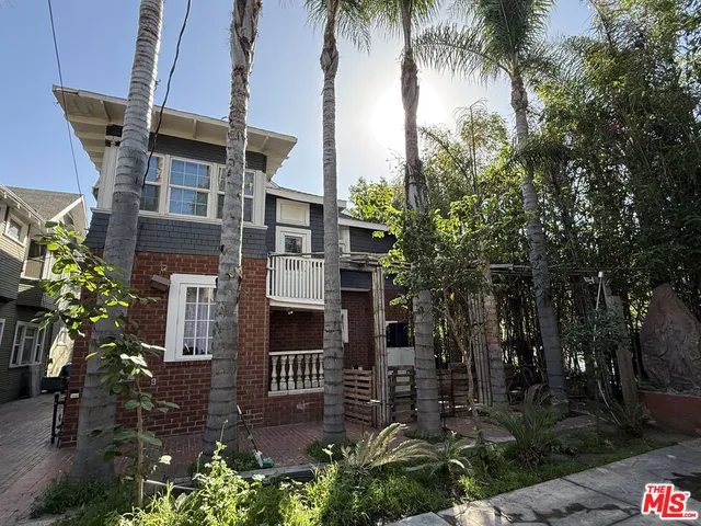 $925,000 | 1625 South Bonnie Brae Street, Los Angeles, CA 90006