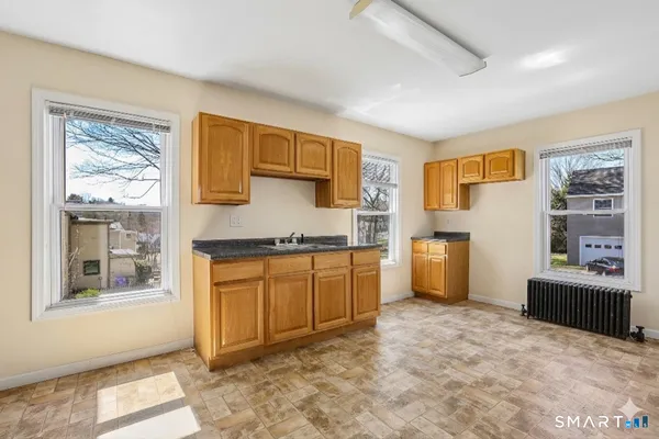 $699,000 | 8 Pleasant Street, Danbury, CT 06810