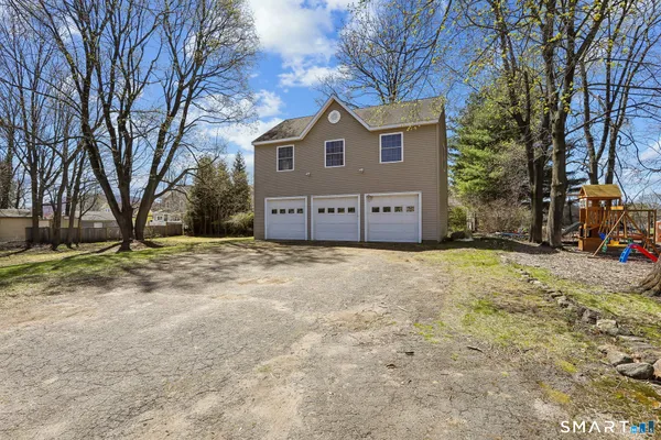 $699,000 | 8 Pleasant Street, Danbury, CT 06810