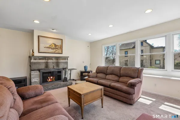 $699,000 | 8 Pleasant Street, Danbury, CT 06810