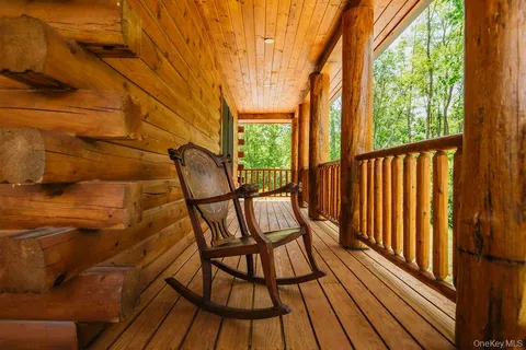 $895,000 | 76 Woodlands Trail, Clinton Corners, NY 12514