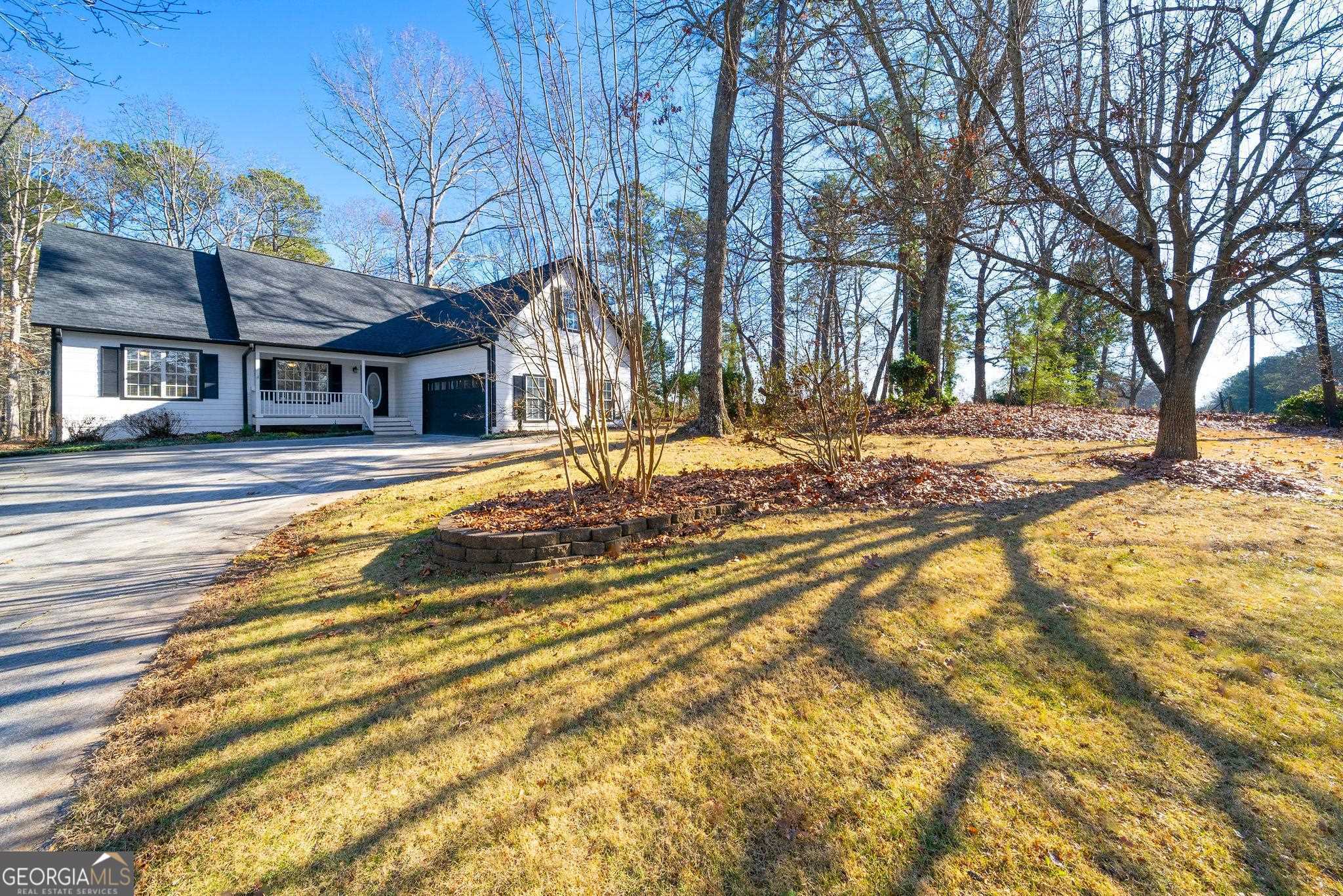 198 Lakeview Drive Temple, GA 30179 - Photo 2 of 24