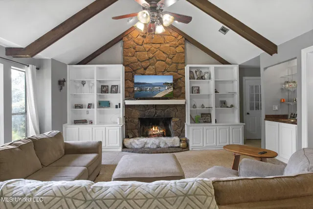 $259,000 | 70 Poplar Drive, Hattiesburg, MS 39402