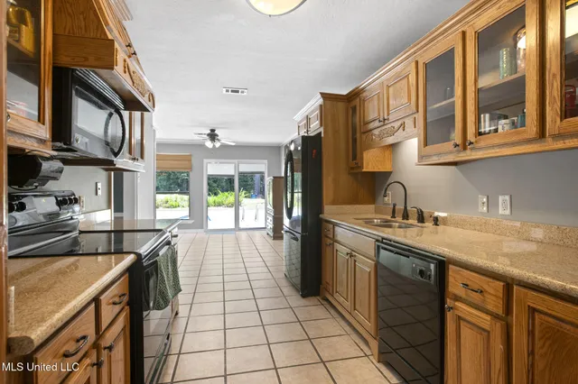 $259,000 | 70 Poplar Drive, Hattiesburg, MS 39402