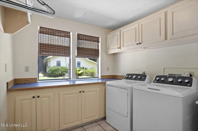 $259,000 | 70 Poplar Drive, Hattiesburg, MS 39402