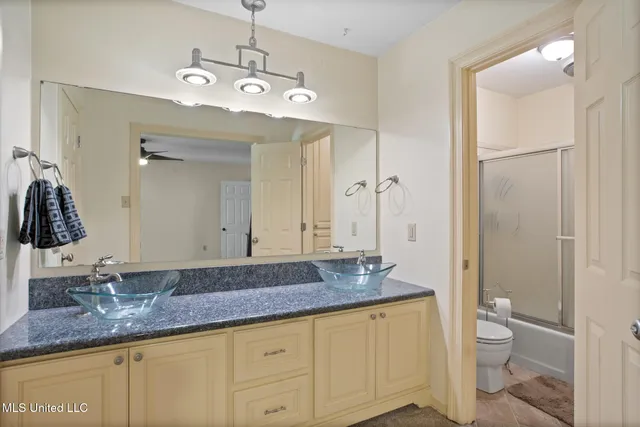 $259,000 | 70 Poplar Drive, Hattiesburg, MS 39402