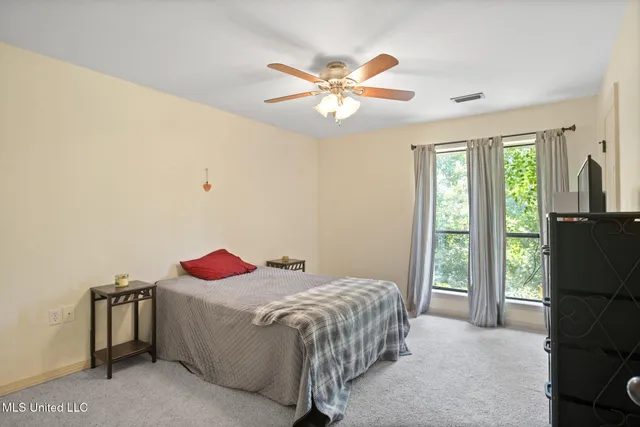 $259,000 | 70 Poplar Drive, Hattiesburg, MS 39402