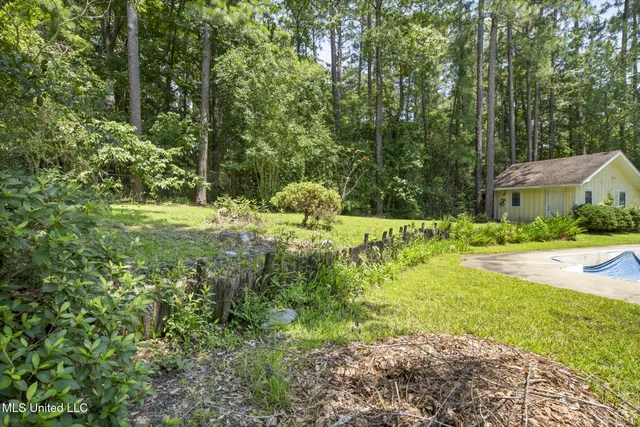 $259,000 | 70 Poplar Drive, Hattiesburg, MS 39402