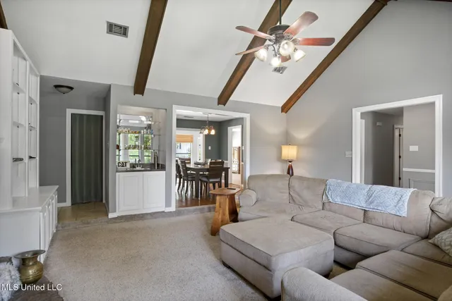 $259,000 | 70 Poplar Drive, Hattiesburg, MS 39402