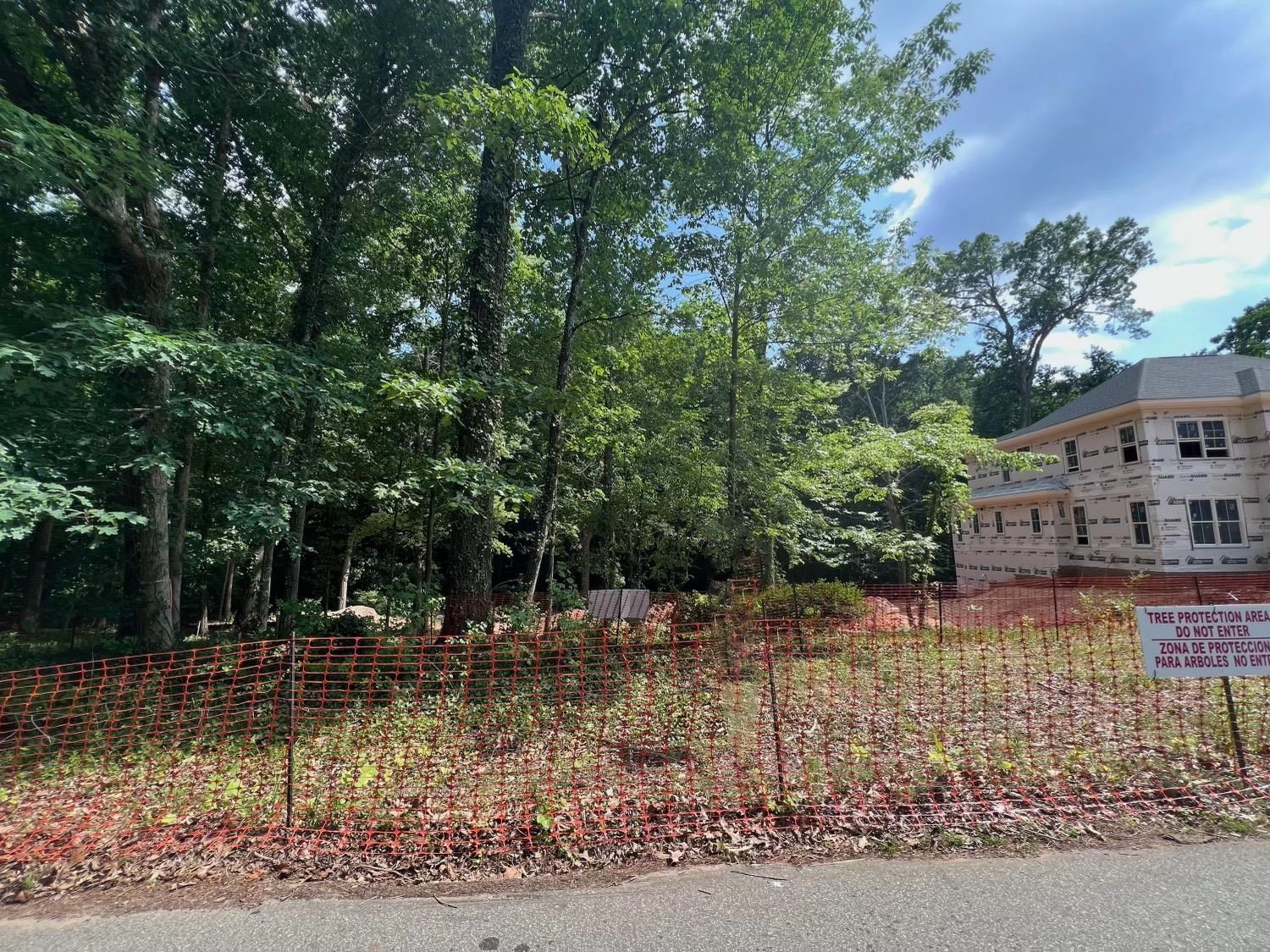 204 Pasquotank Drive Raleigh, NC 27608 - Photo 4 of 4 a view of backyard with a barn