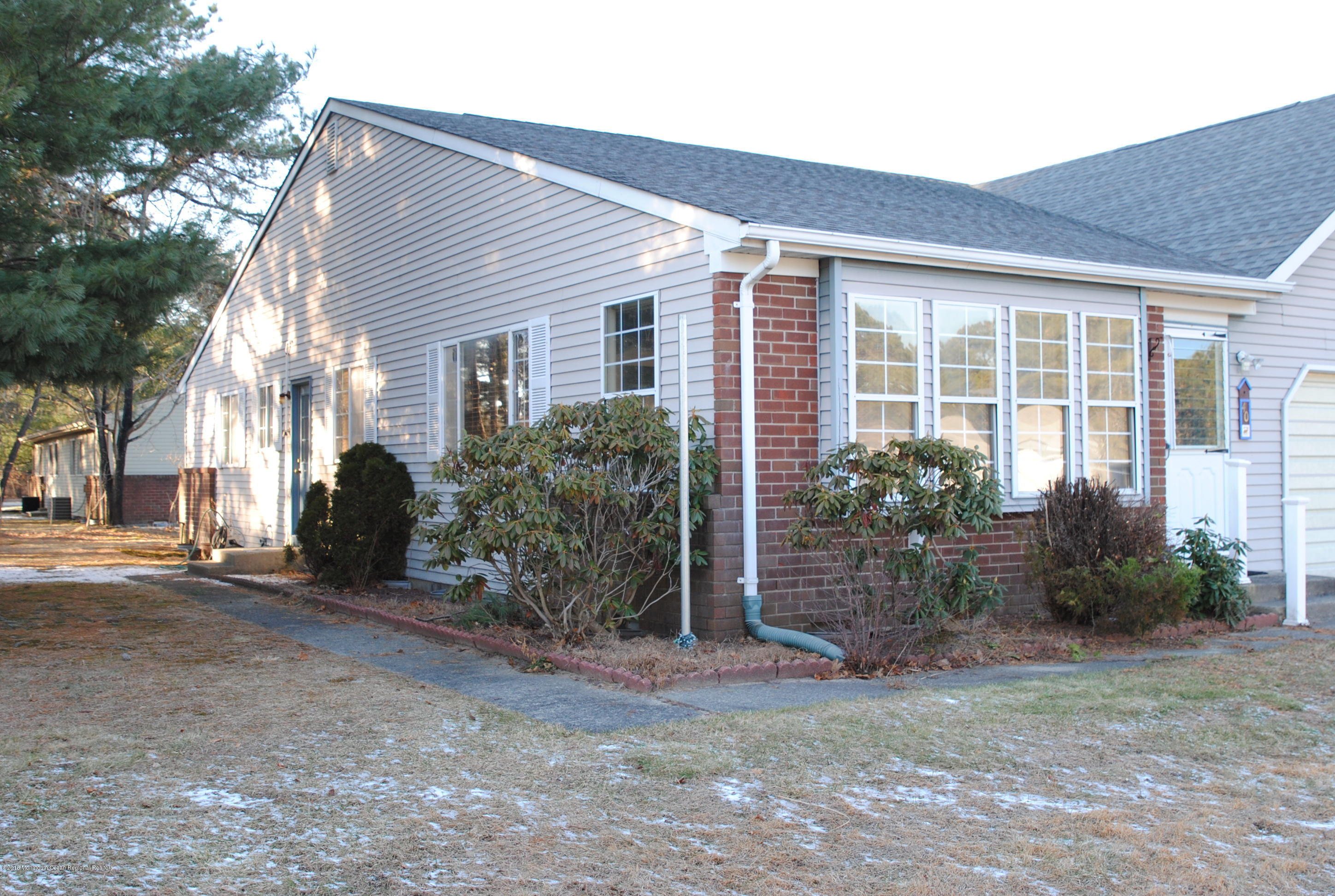 40 A Mill Road Whiting, NJ 08759 - Photo 3 of 18 DSC_0574