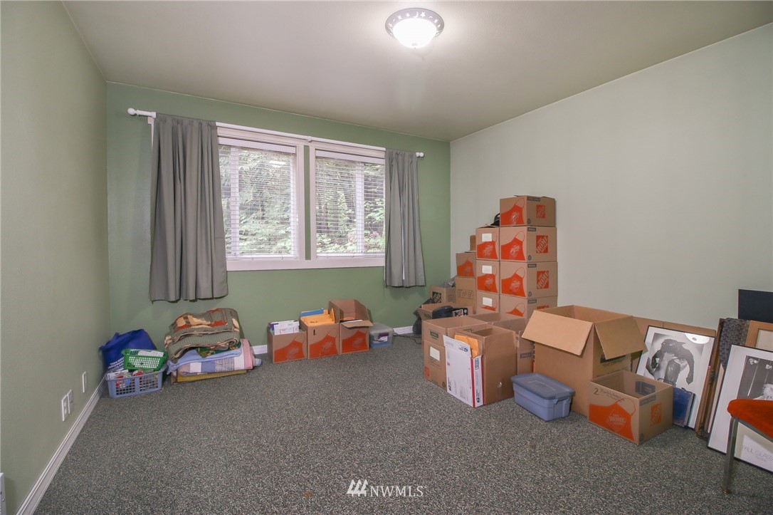 24438 Port Gamble Road Northeast Poulsbo, WA 98370 - Photo 16 of 25 Gallery Image 16