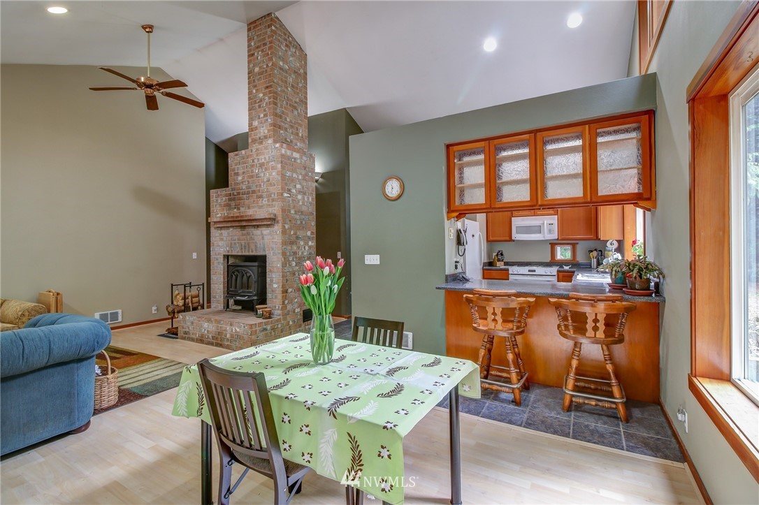 24438 Port Gamble Road Northeast Poulsbo, WA 98370 - Photo 6 of 25 Gallery Image 6