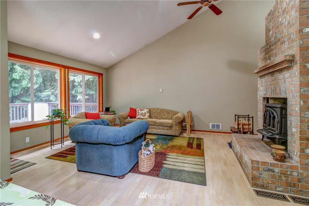 24438 Port Gamble Road Northeast Poulsbo, WA 98370 - Photo 8 of 25 Gallery Image 8