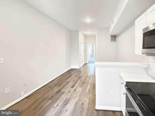 $1,400 | 135 East North Avenue, Unit 2, Baltimore, MD 21202