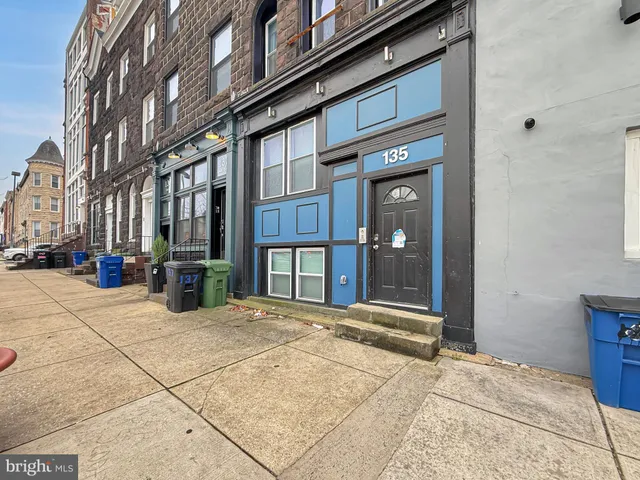 $1,400 | 135 East North Avenue, Unit 2, Baltimore, MD 21202