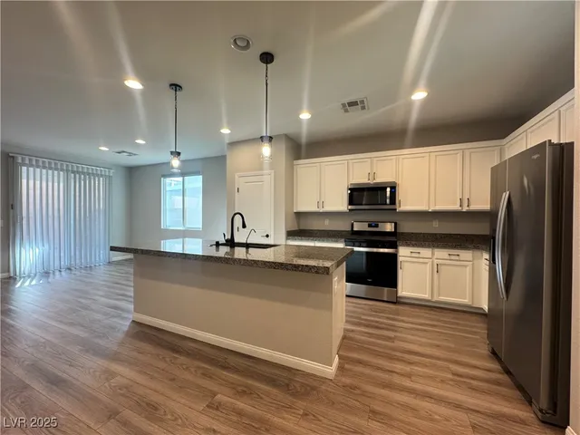 $2,900 | 8957 Eudora Avenue, Las Vegas, NV 89148