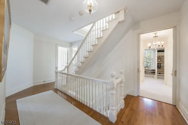 $2,995,000 | 39 Oak Ridge Avenue, Summit, NJ 07901