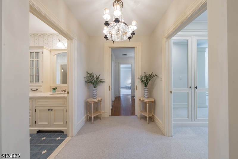 39 Oak Ridge Avenue Summit, NJ 07901 - Photo 27 of 50