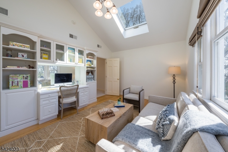 39 Oak Ridge Avenue Summit, NJ 07901 - Photo 38 of 50