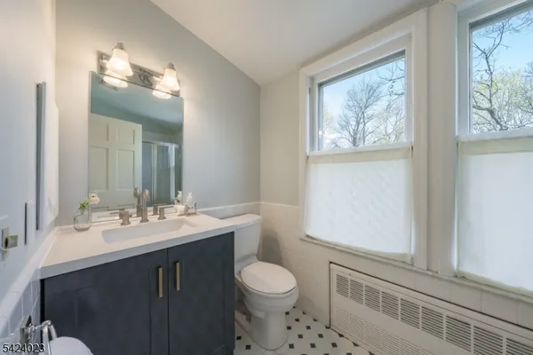 $2,995,000 | 39 Oak Ridge Avenue, Summit, NJ 07901