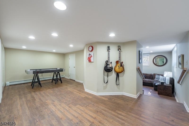 39 Oak Ridge Avenue Summit, NJ 07901 - Photo 41 of 50