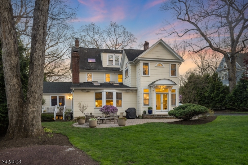 39 Oak Ridge Avenue Summit, NJ 07901 - Photo 48 of 50