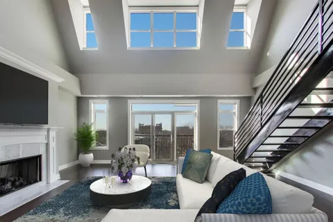 $564,900 | 1841 South State Street, Unit 3, Chicago, IL 60616