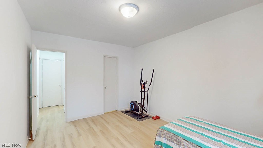 13800 Fairhill Road, Unit 203 Cleveland, OH 44120 - Photo 20 of 28 Alternate view of secondary bedroom with large walk-in closet.