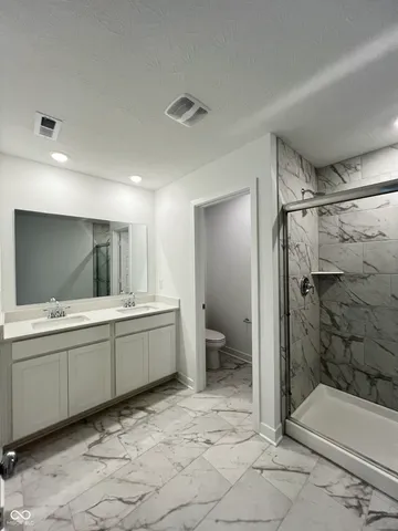 $445,000 | 5815 Sunstone Road, Indianapolis, IN 46239