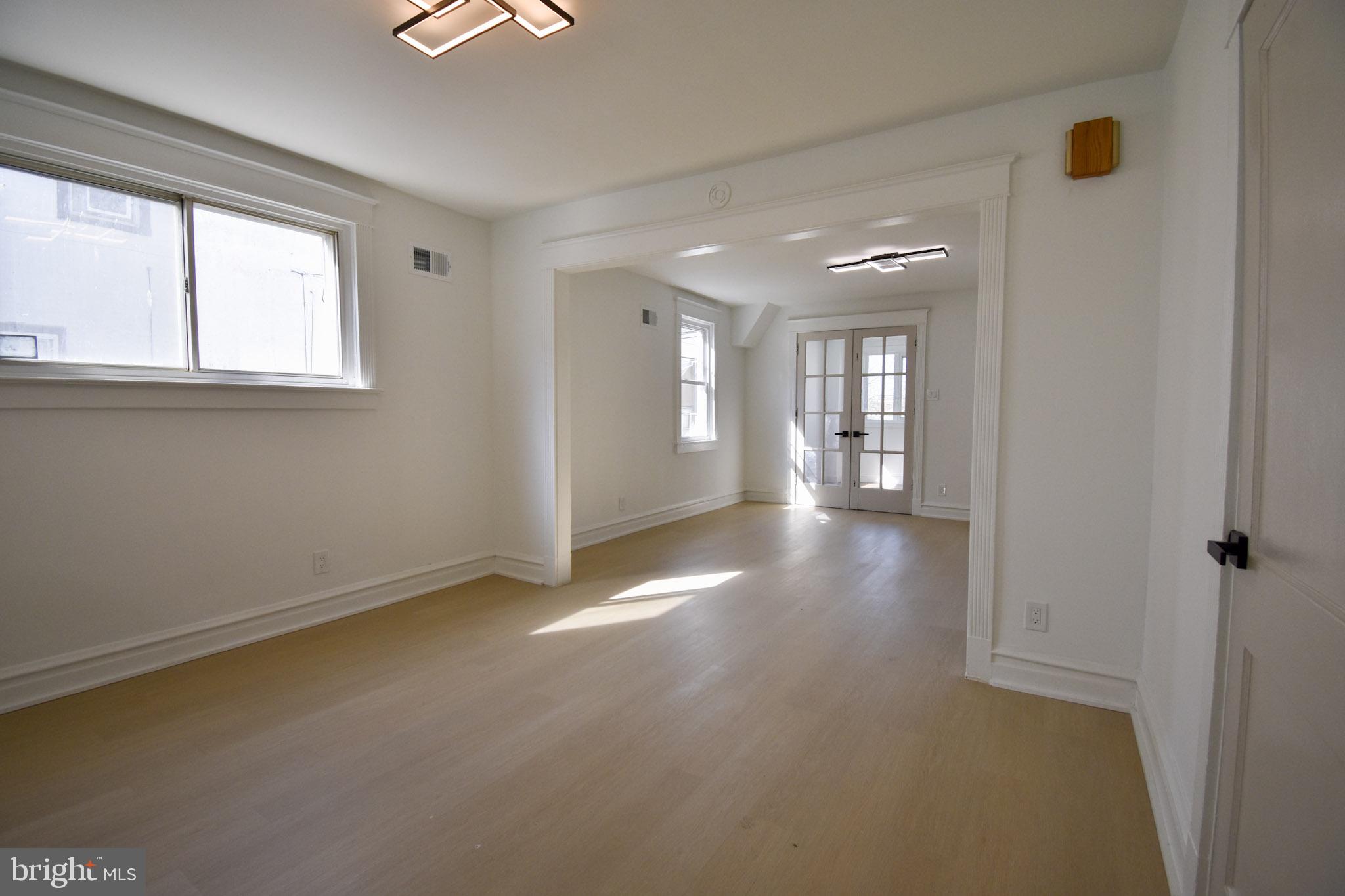 247 Heather Road Upper Darby, PA 19082 - Photo 6 of 26