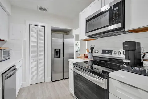 $499,900 | 2640 Southwest 13th Avenue, Fort Lauderdale, FL 33315