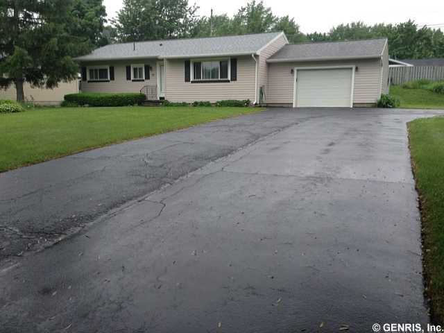 81 Sussex Road Henrietta, NY 14623 - Photo 1 of 1 Exterior Front