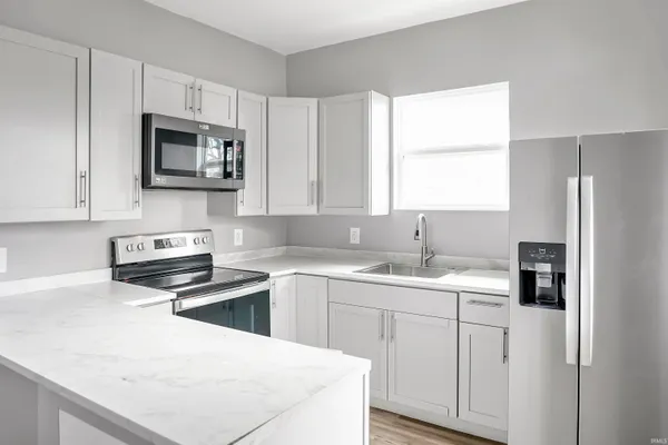 $249,900 | 2105 I Street, Bedford, IN 47421