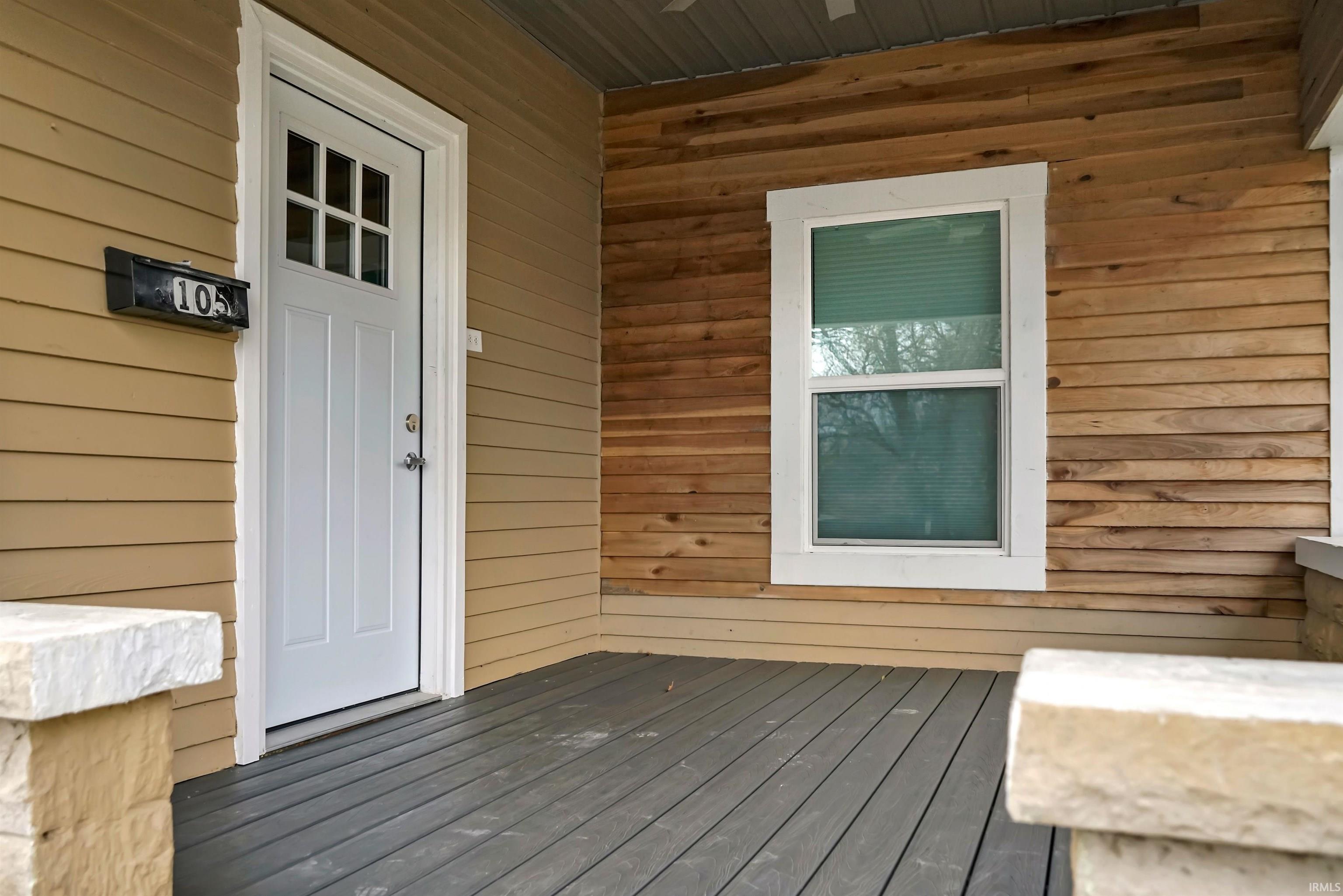 2105 I Street Bedford, IN 47421 - Photo 2 of 22