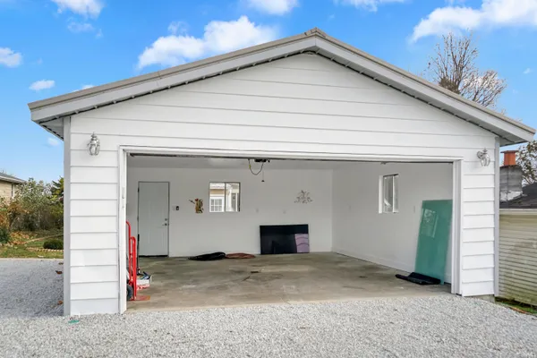 $249,900 | 2105 I Street, Bedford, IN 47421